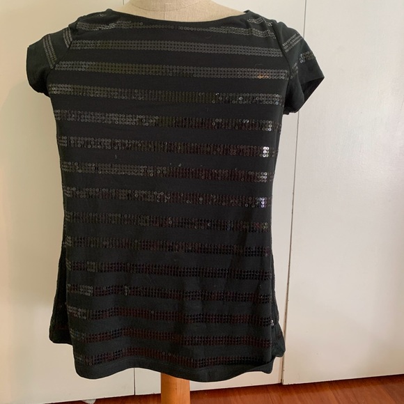 Black Sequin Tee shirt from the loft - Picture 5 of 5